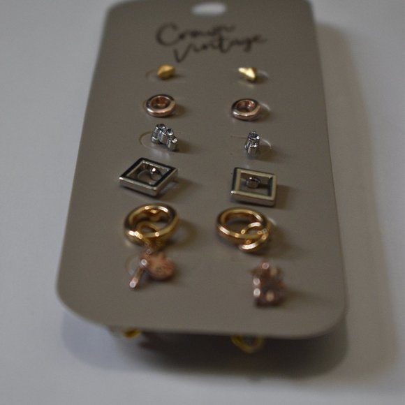 Crown Vintage Earring Set - Picture 3 of 4